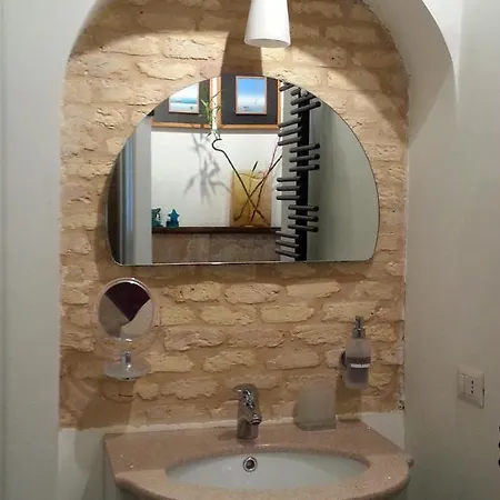 La Cueva Ancona