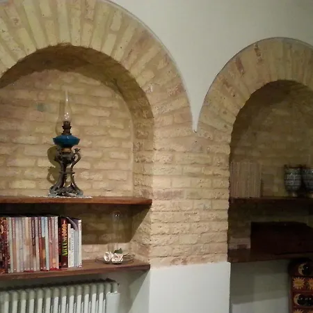 La Cueva Ancona